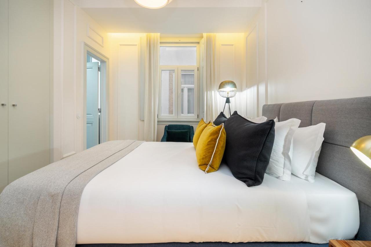 Whome Luxury Stay In Prime Location W/ Ac, Lift & Private Patio 리스본 외부 사진